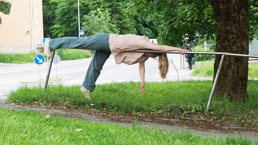 Sera Martikainen: Putoamiskorkeuksia I