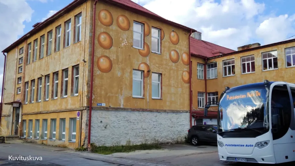 Bussilla sivuraiteille