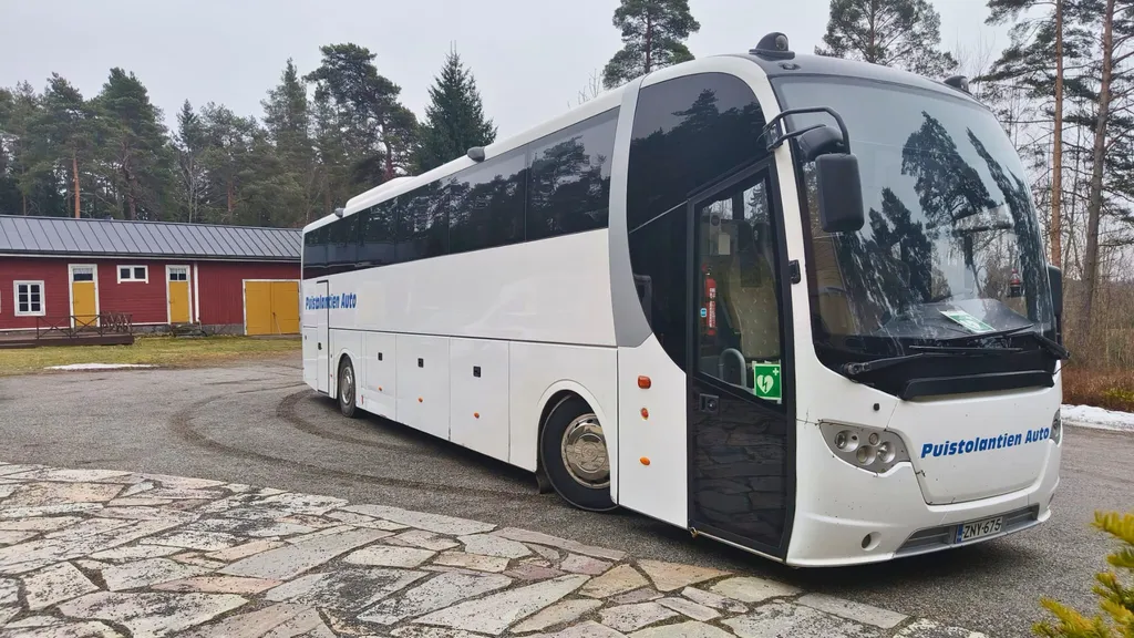 Makuja maakuntien kyläteiltä