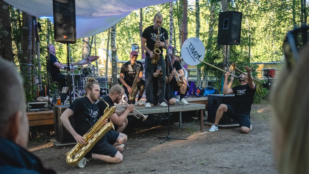 TIMO Brass Band - Huittisten Elämystori