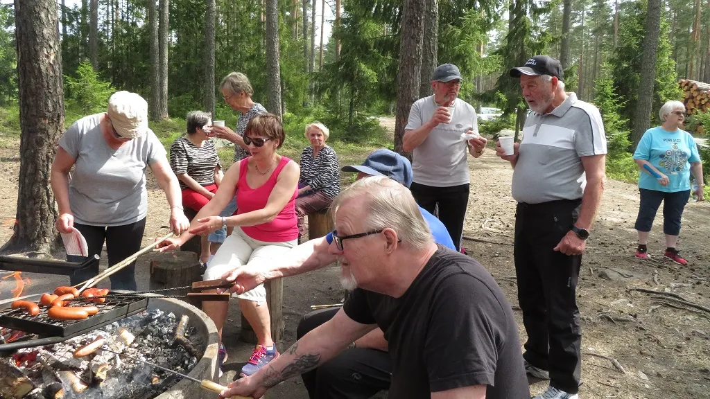 Nakkilan Eläkkeensaajien liikuntakerho
