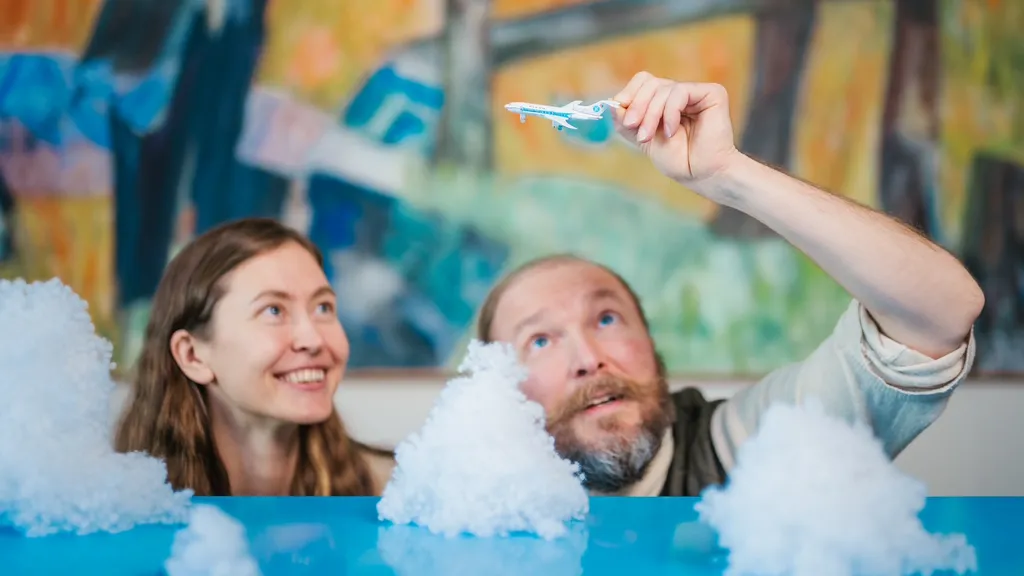 Pieniä asioita -nukketeatteriesitys